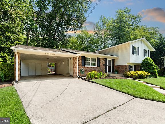 4th image of 2407 Garnett Ct