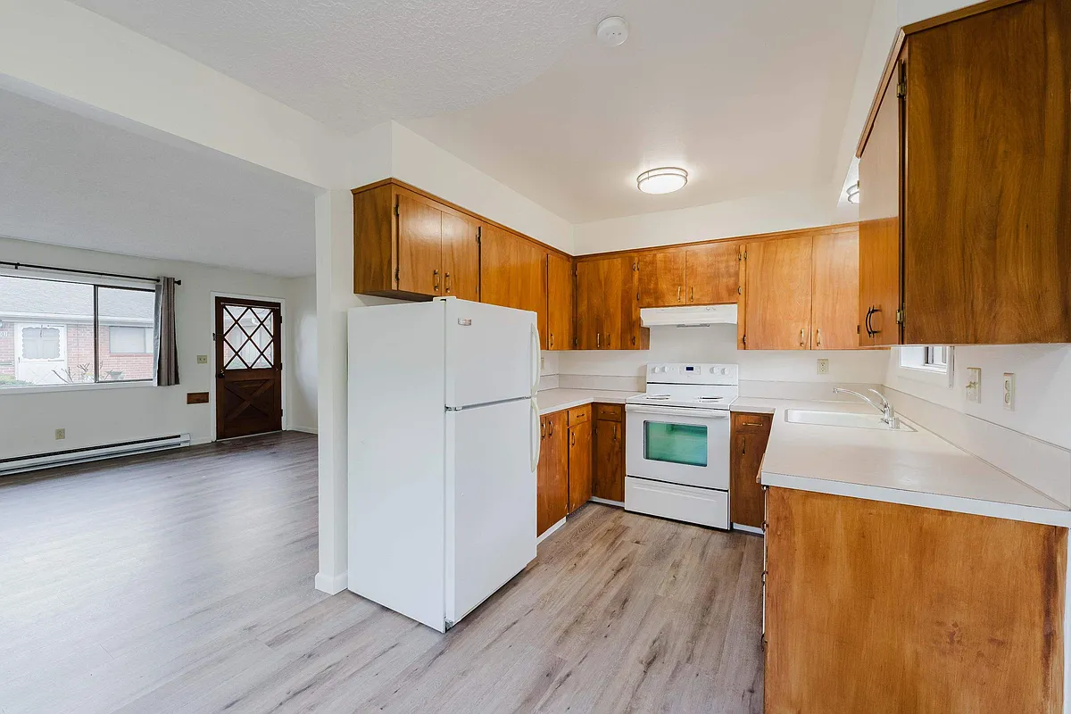Building Photo - 3816 F St #3816