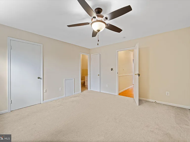3885 Chain Bridge Rd — Photo 23
