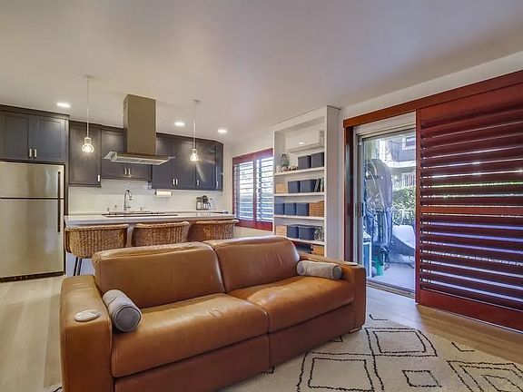 5th image of 8440 Via Mallorca Unit 119