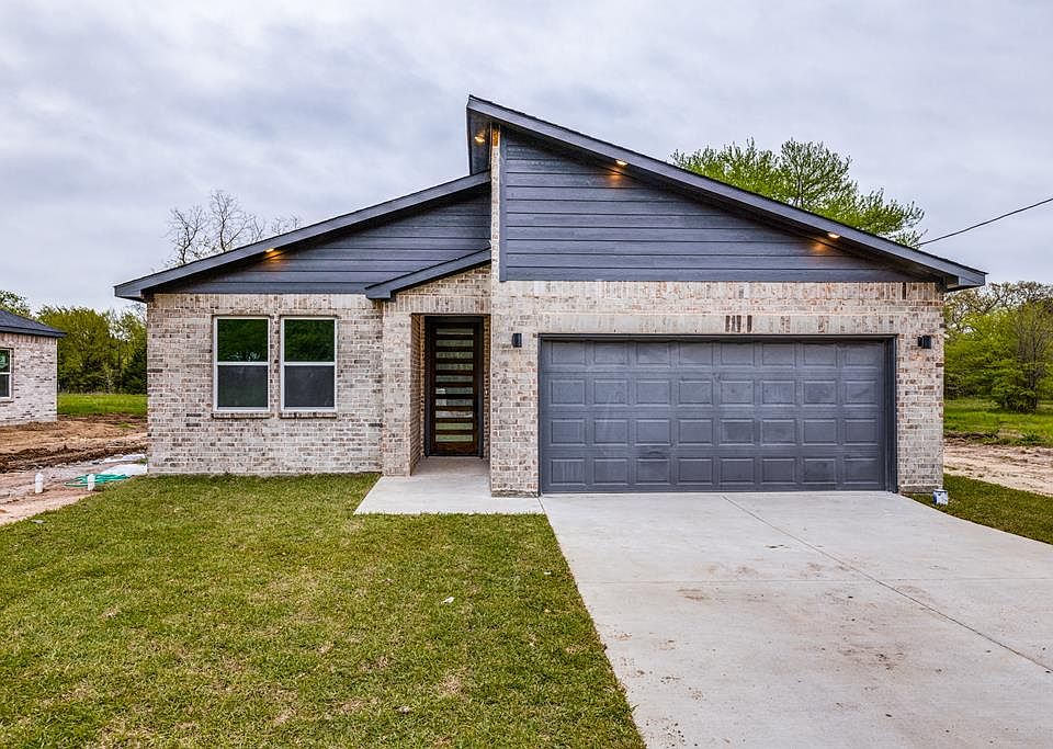 1st image of 312 Kalura Way