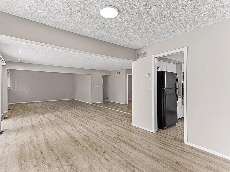 5317 Fairway Ln — Photo 9