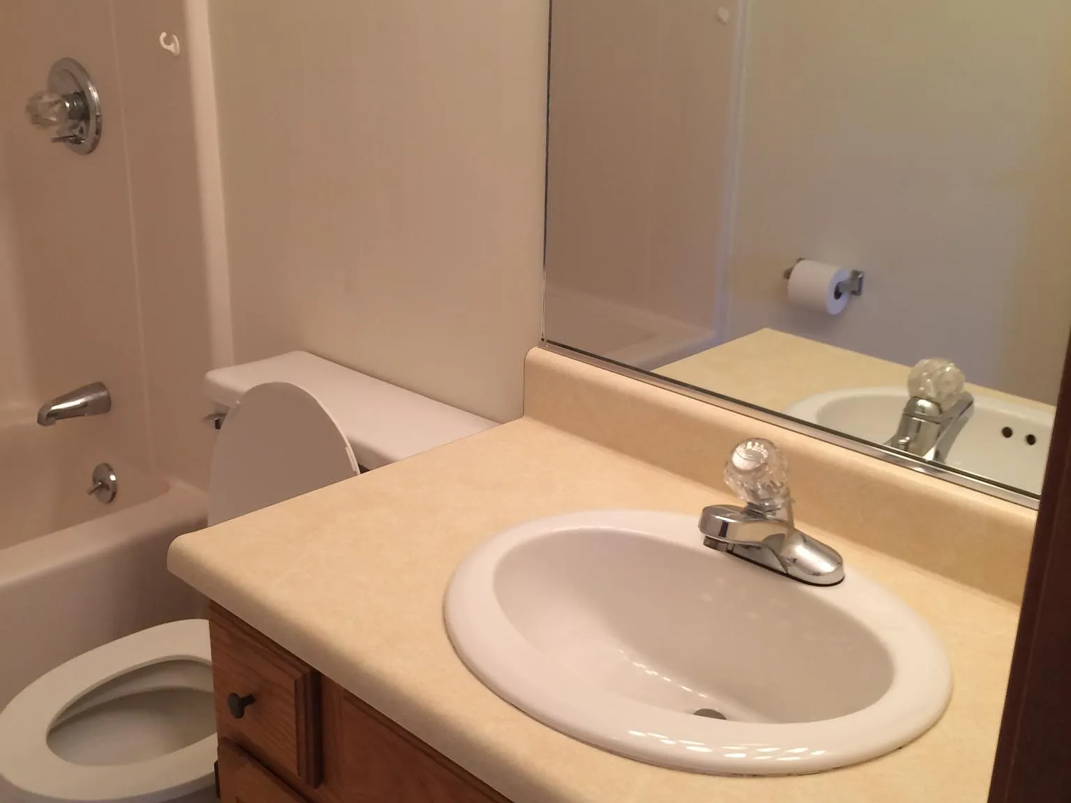 1 bed, 664 sqft, $1,300 — Photo 2