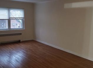 193-11 39th Ave #2, Flushing, NY 11358