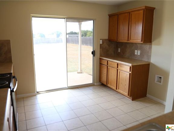5th image of 710 Sugar Brook Dr