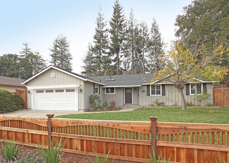 1st image of 15561 Flintridge Dr