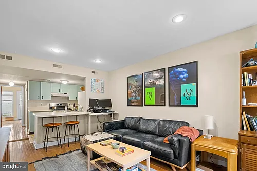 758 S 19th St #1 Photo 1