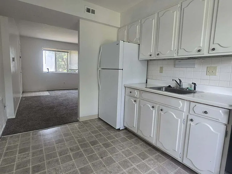 7709 Circle Dr — Photo 7