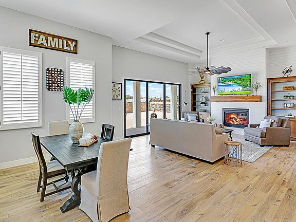 4th image of 2432 Tierra Leona Dr