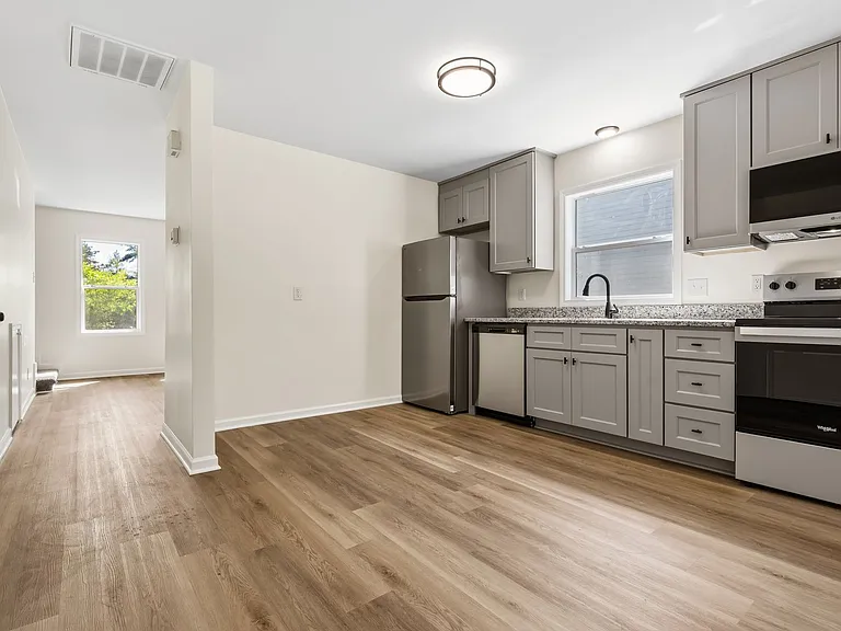 2509 Stadium Dr — Photo 19