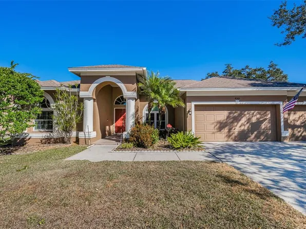 4305 Harbor Lake Dr, Lutz, FL 33558