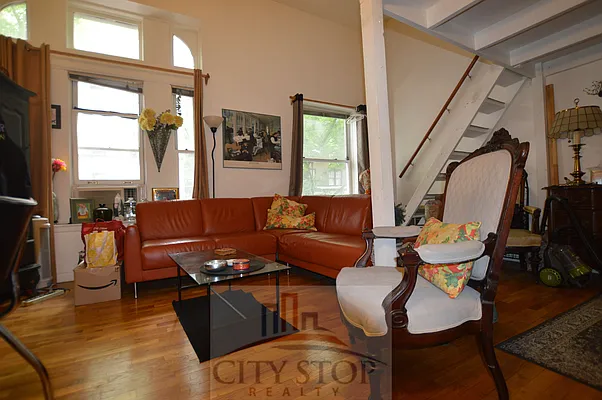 Rented by City Stop Realty | media 1
