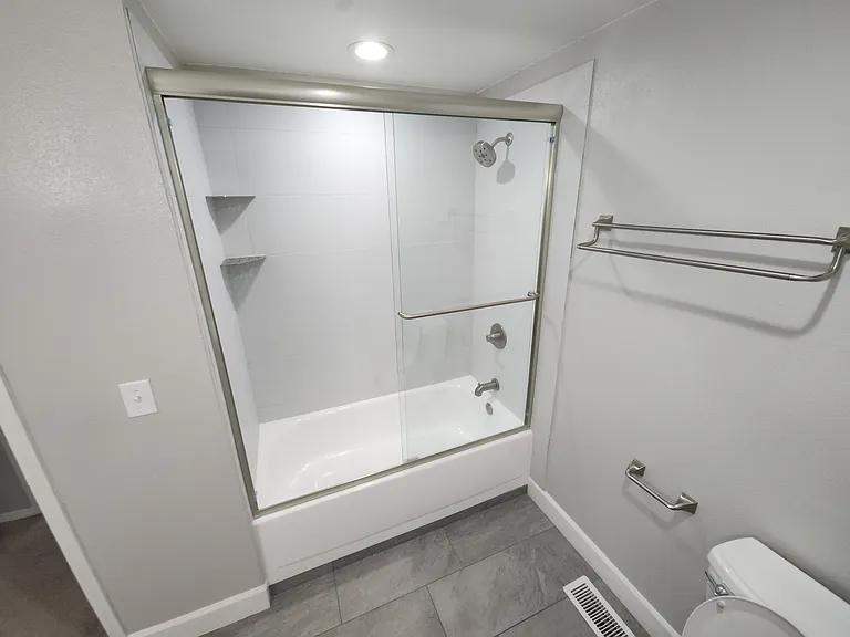 38 NE 143rd Ave — Photo 54