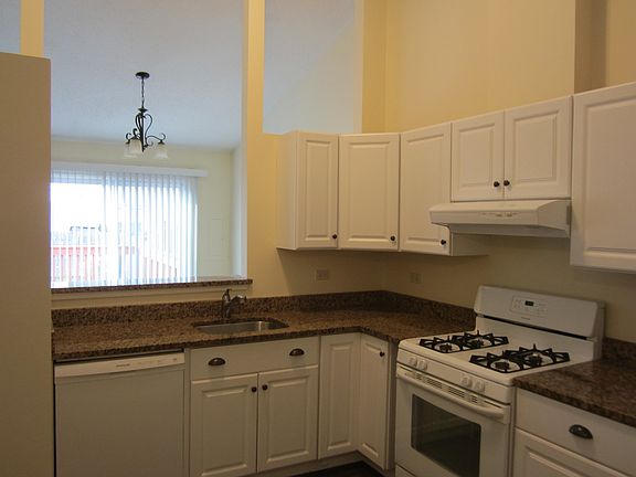 2nd image of 539 Lasalle Ln