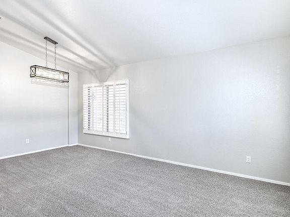3rd image of 510 W Country Estates Ave
