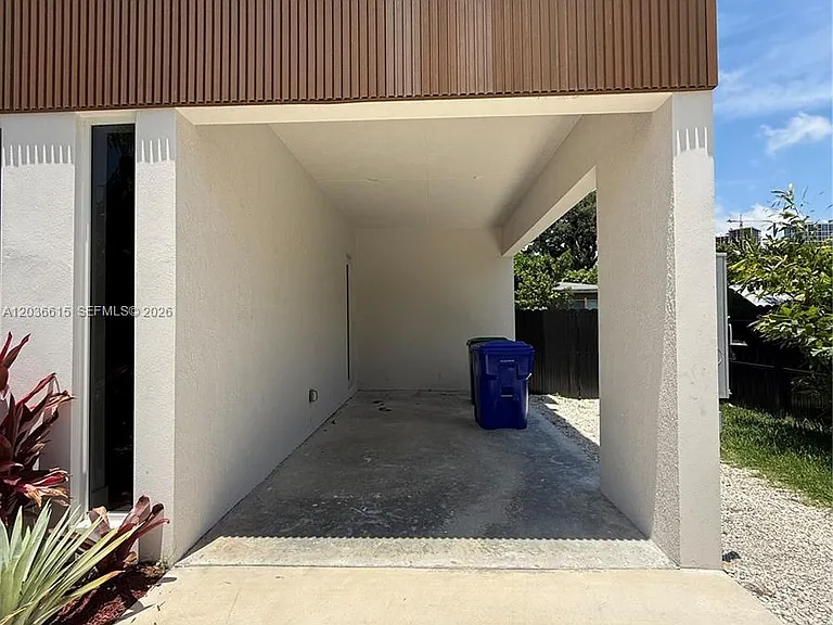 3326 Elizabeth St — Photo 57