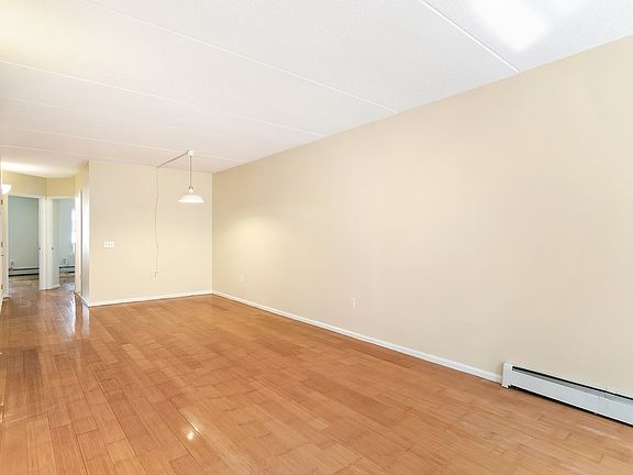 3rd image of 137 W 117th St APT 3