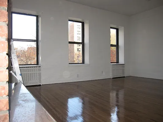 Rented by JK Dansar Corp | media 27