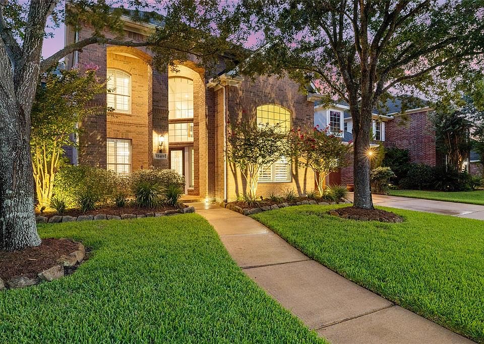 1st image of 12419 Santiago Cove Ln