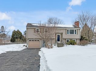 10 Thoreau Rd, Northborough, MA 01532