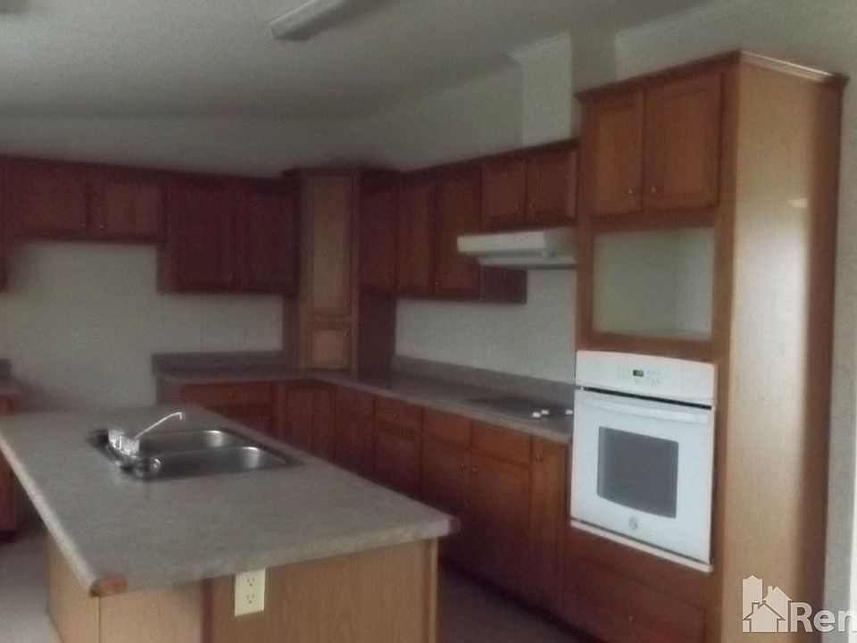 2nd image of 1329 Vinewood Dr