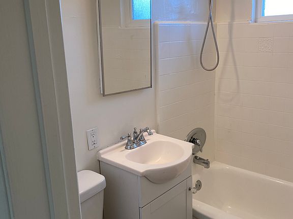 3rd image of 236 Hill St