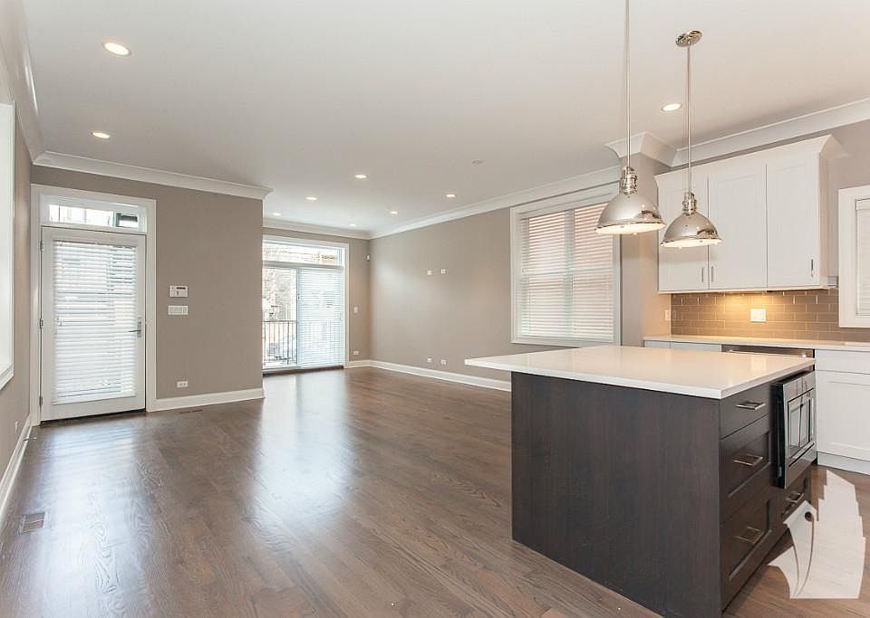 1st image of 878 W Lill Ave #2A