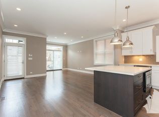 878 W Lill Ave #2A, Chicago, IL 60614