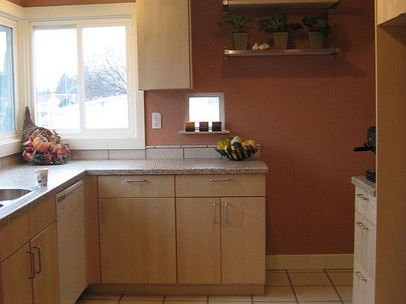 All new kitchen....tile:)