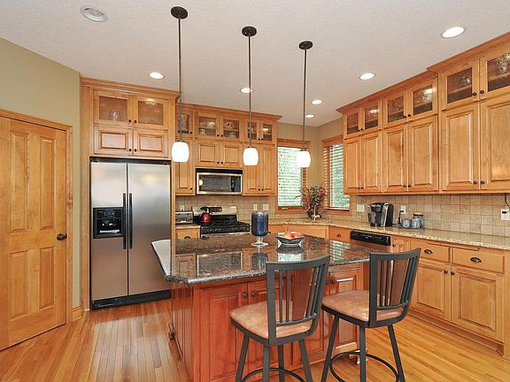 5th image of 5026 Olson Dr N