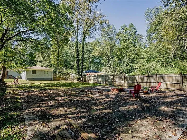 3052 Browns Mill Rd SE — Photo 34