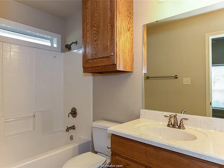 914 Crystal Dove Ave — Photo 9
