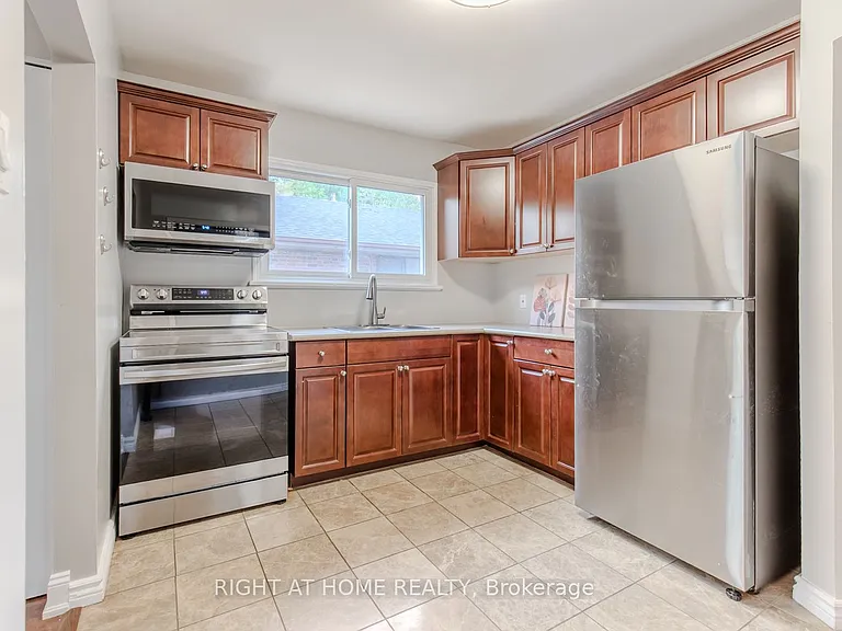 12 Murellen Cres — Photo 12