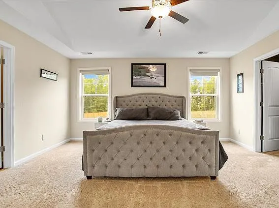 402 Chinchilla Dr — Photo 2