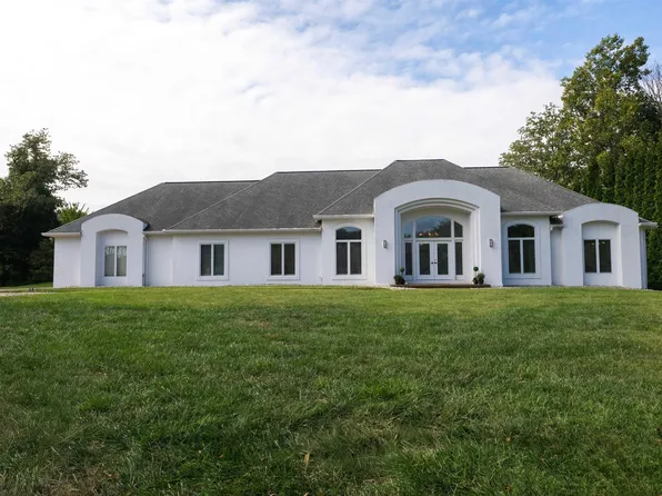 7233 Stonebridge Rd, Newburgh, IN 47630