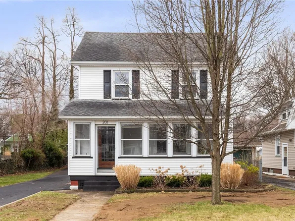201 Pemberton Rd, Rochester, NY 14622