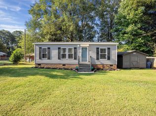 166 Hill St, Wellford, SC 29385