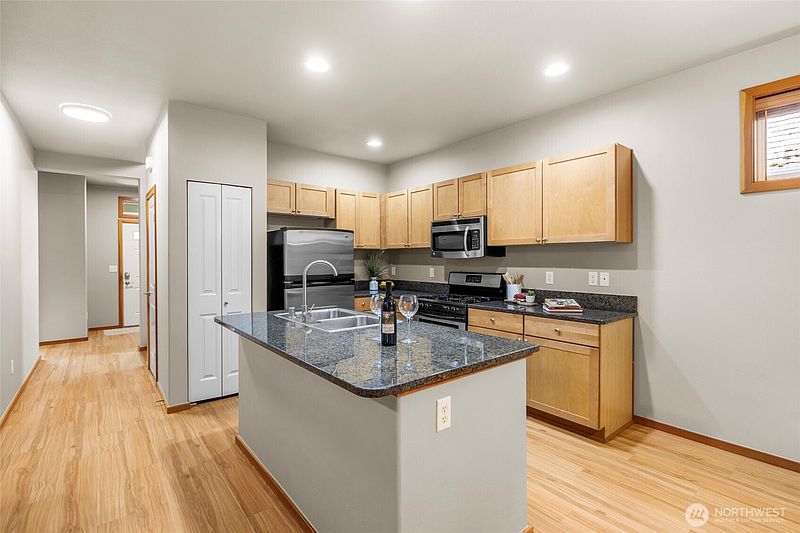 5th image of 6264 Kona Court
