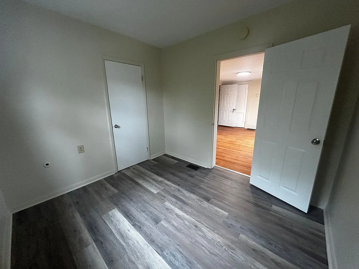 Building Photo - 17 Argyle Pl
