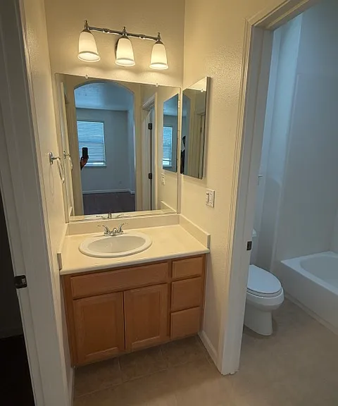 435 W Saint Francis Ave — Photo 11