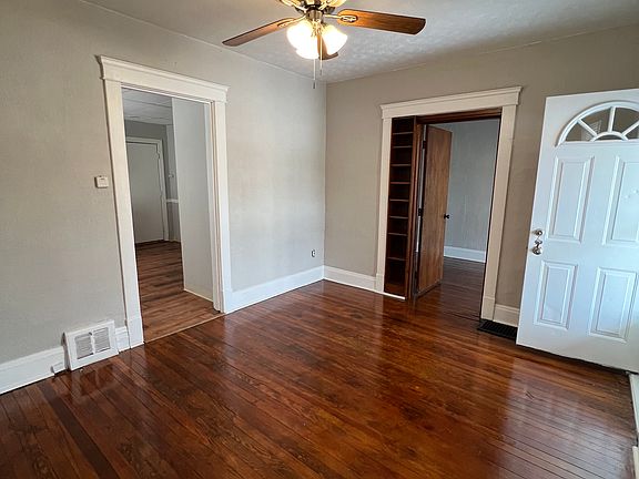 5th image of 5621 Flowerdale Ave #U1