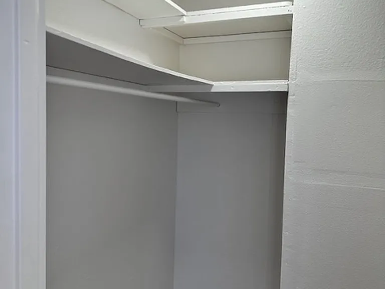 2525 N 52nd St #5 — Photo 5