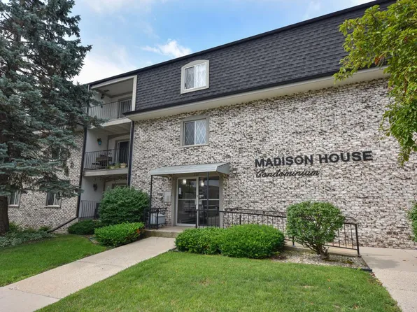 237 Madison STREET #48, Waukesha, WI 53188