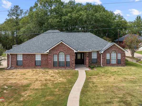 1612 McMurray Rd, Henderson, TX 75654