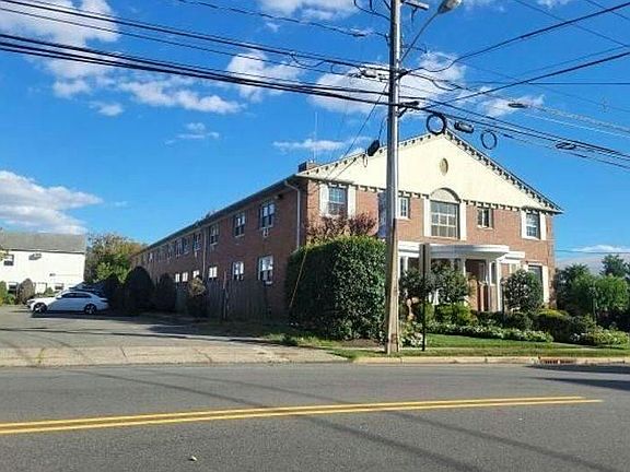 2nd image of 206 Main St APT 6