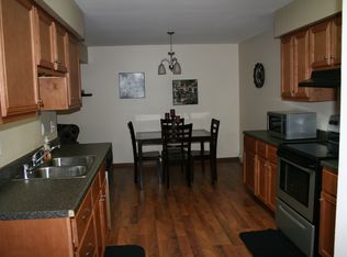 N19W5287 Pierce Ct, Cedarburg, WI 53012