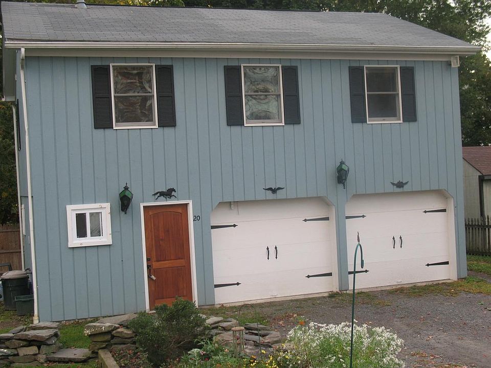 Carriage House Apartment