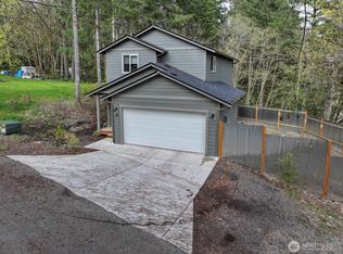 20 NE Galley Way, Belfair, WA