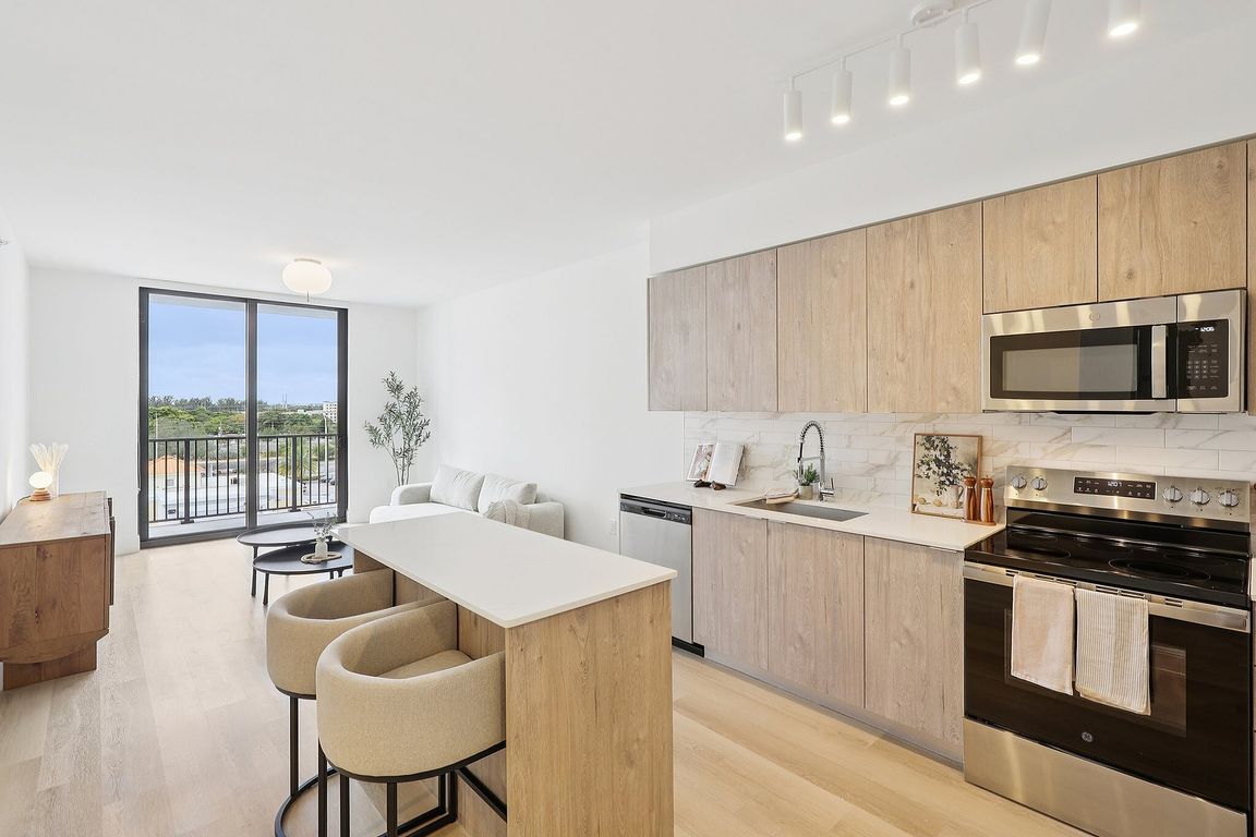 68-web-or-mls-4465 Griffin Rd Apt 617-S2301-007