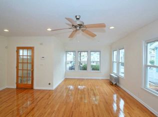 10436 203rd St, Saint Albans, NY